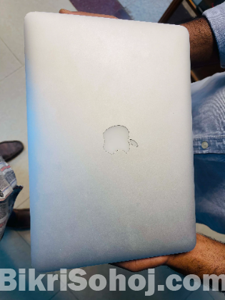 Apple MacBook Pro 14